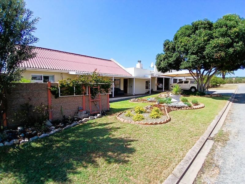 3 Bedroom Property for Sale in Stilbaai Wes Western Cape